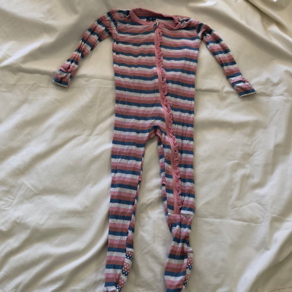 12/18 KicKee Pajamas